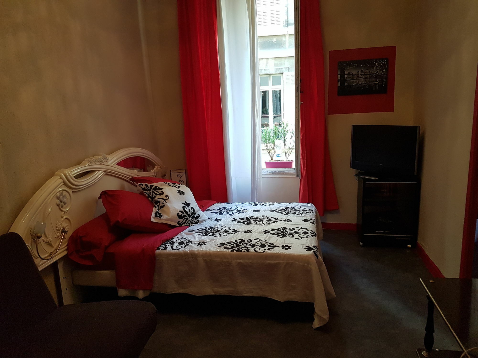 Hotel Des Allees Marseille Ngoại thất bức ảnh